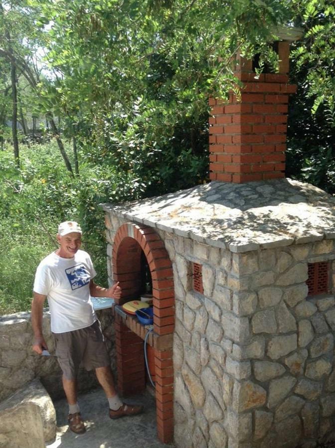 Apartmani Dujmovic Malinska Bagian luar foto